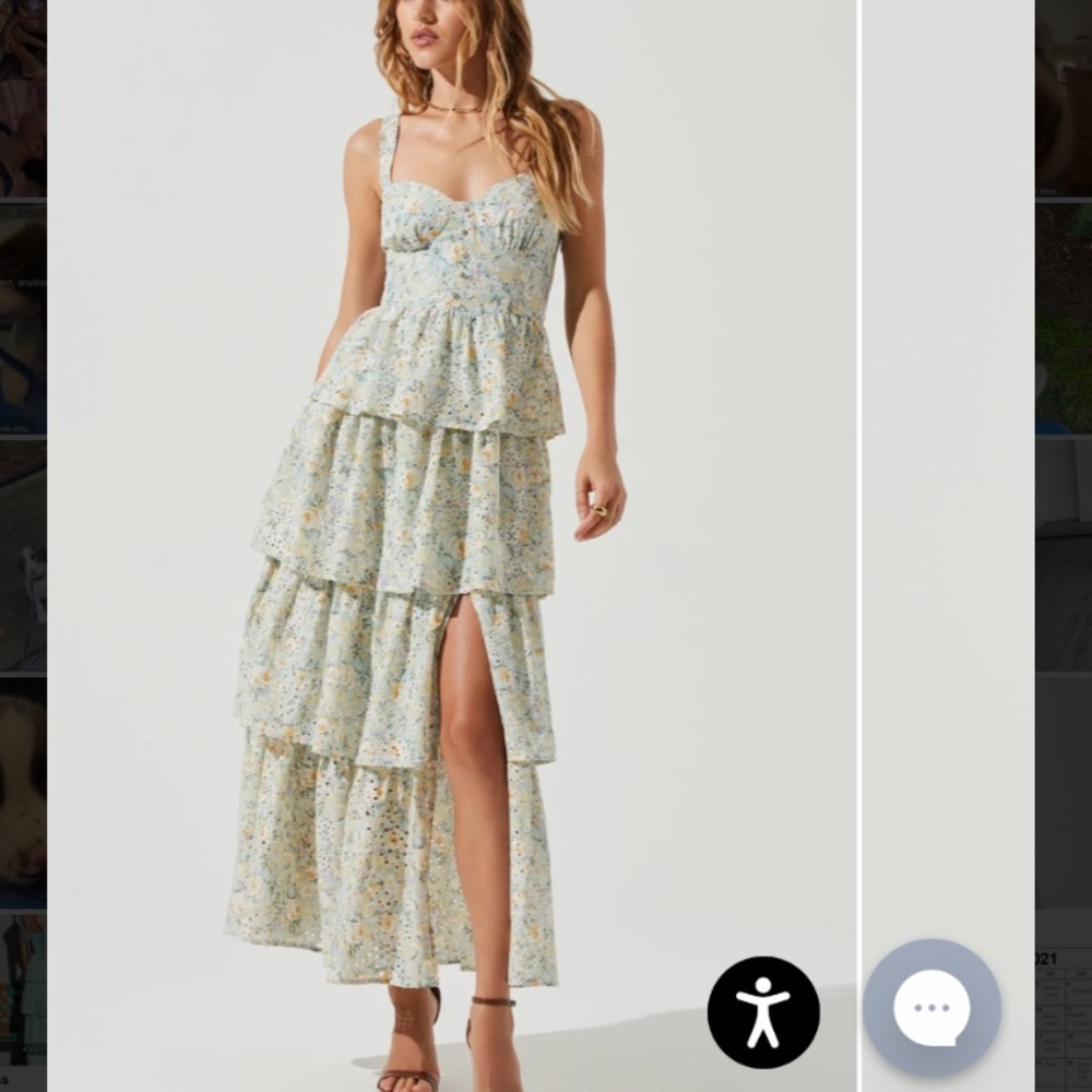 ASTR The Label Midsummer Floral Tiered Maxi Dress. Size Medium.